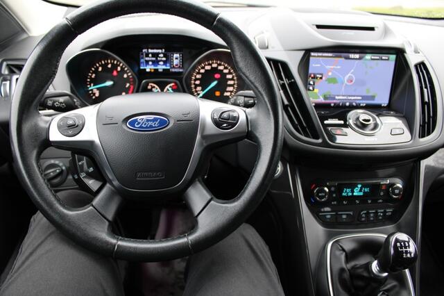 Ford KUGA 1.5 150pk Titanium ECC/Cruise/Half leer/Navi/PDC/Trekhaak/Camera