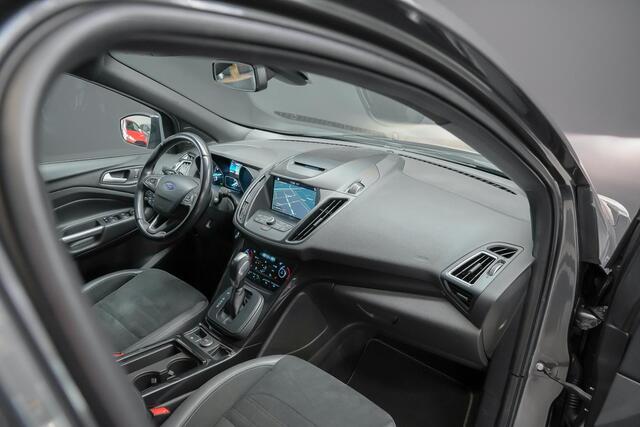Ford KUGA ST-Line 1.5 182pk 4WD AUTOMAAT |Sony|Apple Carplay|trekhaak|parkeercamera en parkassist|cruise control|elektrische achterklep|winterpack|19"|