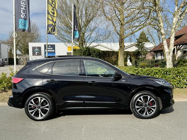 Ford KUGA 2.5 PHEV ST-Line 224PK TrekhaakoACCoPano
