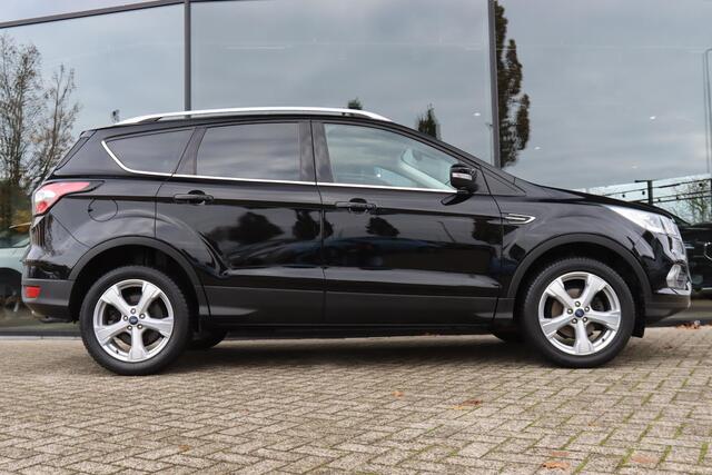 Ford KUGA 1.5 ECOBOOST TITANIUM | CARPLAY | TREKHAAK | NAVI | CRUISE | CLIMATE |