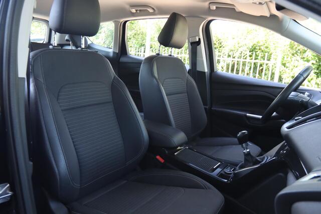 Ford KUGA 1.5 ECOBOOST TITANIUM | CARPLAY | TREKHAAK | NAVI | CRUISE | CLIMATE |
