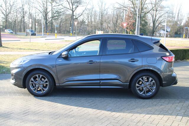 Ford KUGA 1.5 EcoBoost 150 PK ST-Line X Trekgewicht 1800 KG ELEKTRISCH PANORAMADAK | WINTER PACK | TREKHAAK