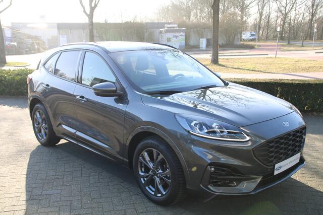 Ford KUGA 1.5 EcoBoost 150 PK ST-Line X Trekgewicht 1800 KG ELEKTRISCH PANORAMADAK | WINTER PACK | TREKHAAK