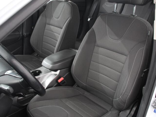 Ford KUGA 1.5 Titanium | Navigatie | Climate Control | Cruise control | Parkeersensoren | Lichtmetalen velgen | | Trekhaak