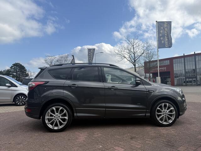 Ford KUGA 1.5 EcoBoost 4x4 ST Line 176 pk automaat panoramadak navigatie camera full led climate ctr cruise ctr keyless entry xenon dealer onderhouden