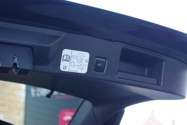 Ford KUGA 2.5 PHEV ST-Line X, 360 Camera, LED, 19" LM, Head-Up, B&O Sound