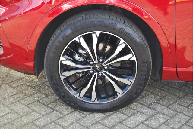 Ford KUGA 2.5 PHEV 225PK ST-Line X | AGR STOELEN | 19" VELGEN | ADDAPTIEVE CRUISE | CAMERA'S
