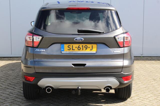 Ford KUGA 1.5-120pk EcoBoost Titanium. Goed onderhouden en erg nette Ford Kuga ! Trekgewicht 1.800kg ! Autm. airco dual, trekhaak, cruise control, metallic lak, voorraamverwarming, LM wielen, parkeersensoren achter, navigatie, telefoonvoorbereiding etc.