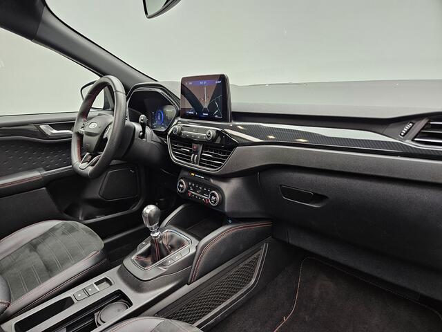 Ford KUGA 1.5 EcoBoost ST-Line X 150pk 1800kg Trekgewicht | Panodak | Trekhaak Afn. | Adaptive Cruise | Bang & Olufsen | Camera | Keyless | Alcantara Sportstoelen Verwarmd | Apple Carplay |