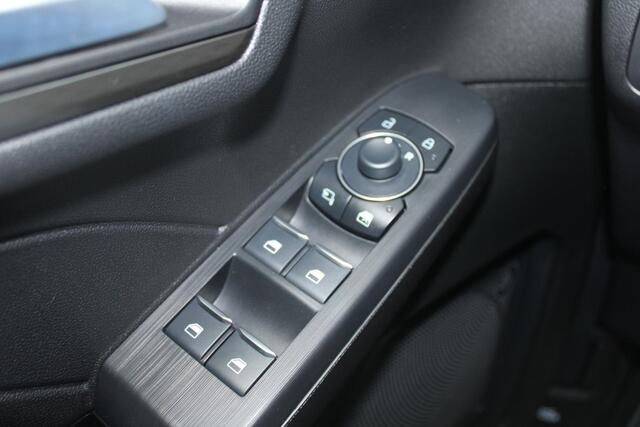 Ford KUGA 243pk | Nieuw model! | Driver Assistance Pack | Winterpack | Panorama dak | 2.100kg Trekgewicht