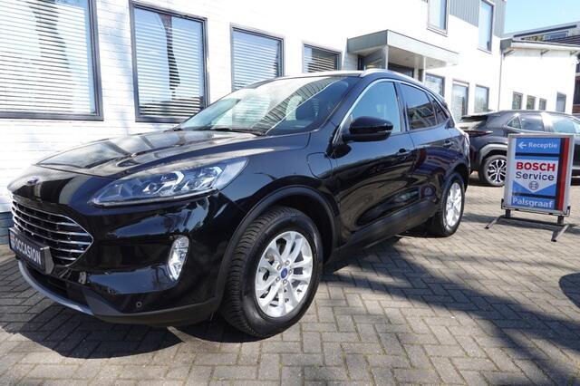 Ford KUGA 2.5 Plug in Hybrid Titanium X