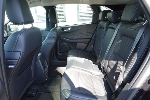 Ford KUGA 2.5 Plug in Hybrid Titanium X