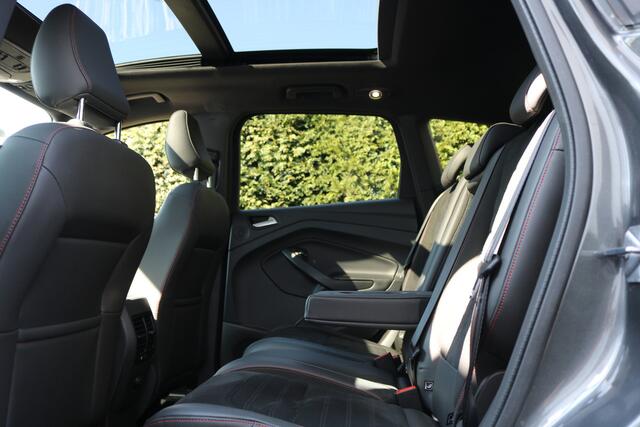 Ford KUGA 1.5 EcoBoost ST Line (Panoramadak Carplay Clima Navi/Camera 19InchLMV Pdc V+A PrivacyGlass)