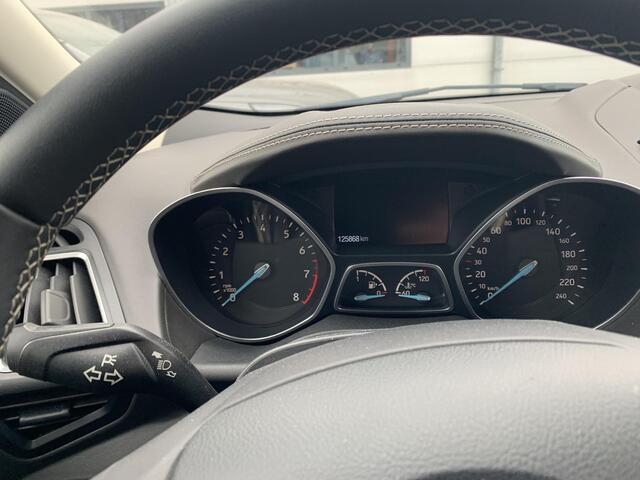 Ford KUGA 1.5 EcoBoost Vignale | Trekhaak Afneembaar 2000KG | Cruise Control | Navigatie | Climate Control | Lichtmetalen Velgen |