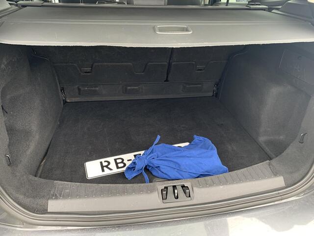 Ford KUGA 1.5 EcoBoost Vignale | Trekhaak Afneembaar 2000KG | Cruise Control | Navigatie | Climate Control | Lichtmetalen Velgen |