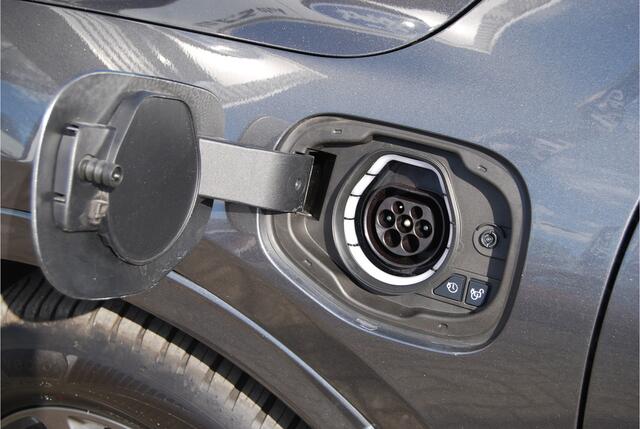 Ford KUGA 2.5 PHEV ST-Line | PANORAMADAK | ADDAPTIEF LED | STOEL-STUUR VERWARMING