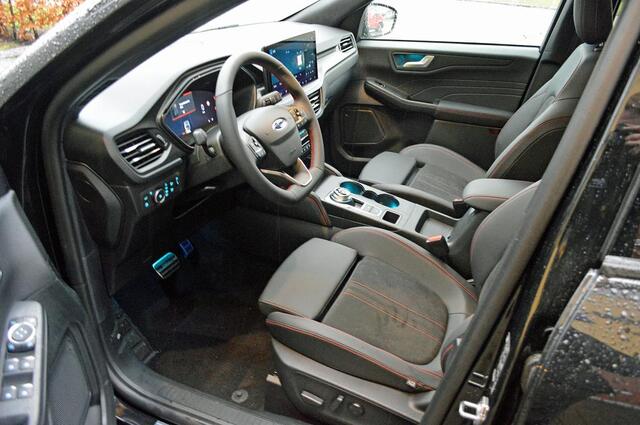Ford KUGA 2.5 PHEV hybride 243 pk ST-line X , driverpack, navi, 360 camera,