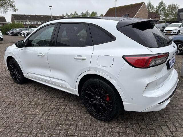 Ford KUGA 2.5 PHEV ST-Line X 225pk | Black Pack | Adaptive cruise control | Winter Pack | BTW verrekenbaar | 20 inch velgen | Rode Remklauwen | Zwart dak + Spiegels