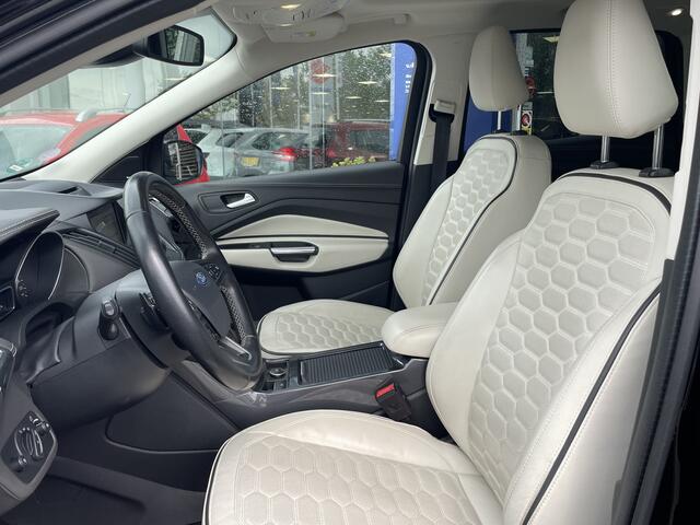 Ford KUGA 1.5 EcoBoost Vignale | Panoramadak | Achteruitrijcamera | Stoelverwarming |