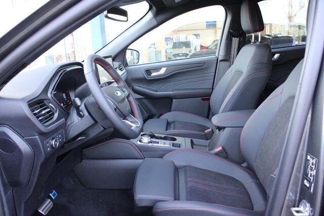 Ford KUGA 2.5 PHEV ST-Line X | Ford Voorraad | Full Option! | Wegklapbare Trekhaak | Winterpack | Full LED | 19'' Lichtmetalen Velgen | Adaptive Cruise Control | Panorama Dak |
