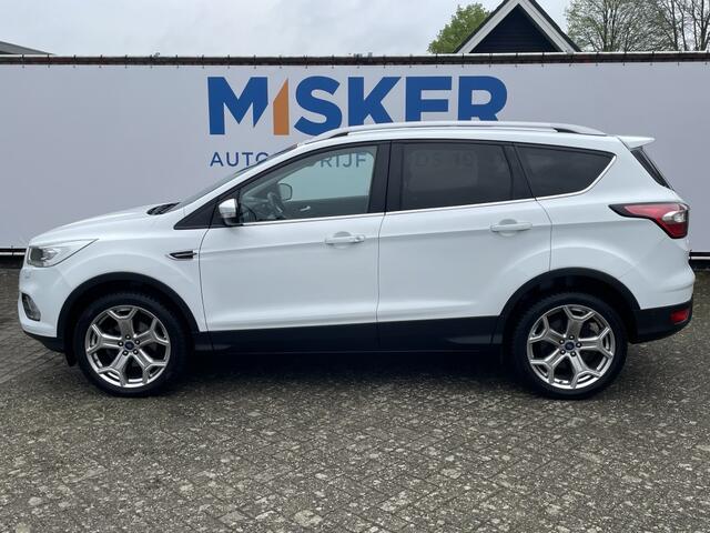 Ford KUGA 1.5 EcoB. Titanium TREKHAAK/PANO/CAMERA/ELEKTR.ACHTERKLEP/XENON