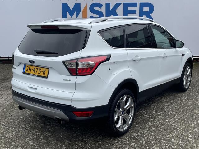 Ford KUGA 1.5 EcoB. Titanium TREKHAAK/PANO/CAMERA/ELEKTR.ACHTERKLEP/XENON