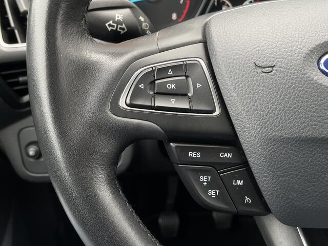Ford KUGA 1.5 EcoB. Titanium TREKHAAK/PANO/CAMERA/ELEKTR.ACHTERKLEP/XENON