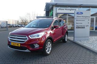ford-kuga-1.5-titanium-4wd-automaat