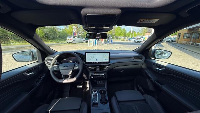 Ford KUGA 2.5 PHEV ST-LINE X 243pk / Panorama+Trekh.+20inch+Winter