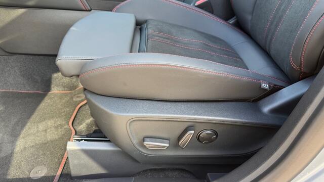 Ford KUGA 2.5 PHEV ST-LINE X 243pk / Panorama+Trekh.+20inch+Winter
