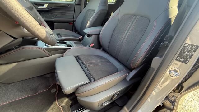 Ford KUGA 2.5 PHEV ST-LINE X 243pk / Panorama+Trekh.+20inch+Winter