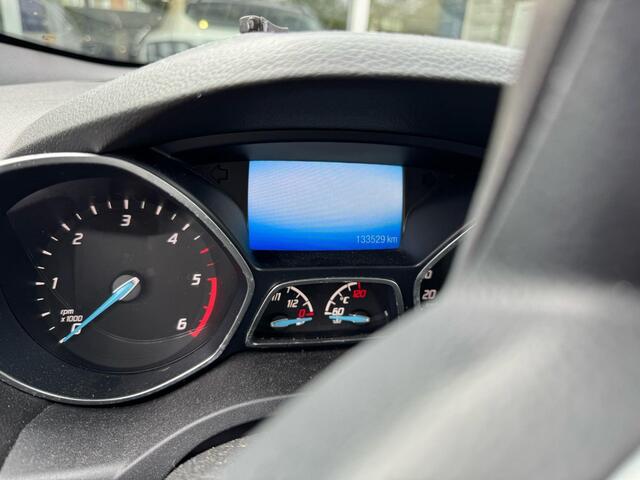 Ford KUGA 2.0 TDCI Titanium 150pk Trekhaak | Stoelverwarming | Navigatie | Climate control