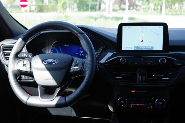 Ford KUGA 2.5 PHEV 225 PK ST-Line, Winterpakket, Adap. Cruise Control, Camera, Sportstuur, Carplay, Navigatie
