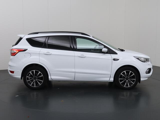 Ford KUGA 1.5 EcoBoost ST Line | Panoramadak | Xenon koplampen | Winterpack | Parkeercamera |