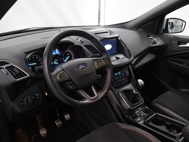 Ford KUGA 1.5 EcoBoost ST Line | Panoramadak | Xenon koplampen | Winterpack | Parkeercamera |