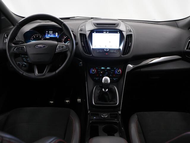 Ford KUGA 1.5 EcoBoost ST Line | Panoramadak | Xenon koplampen | Winterpack | Parkeercamera |