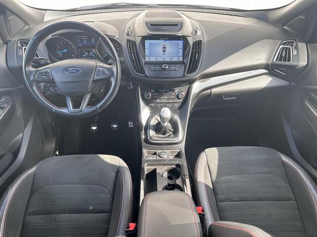 Ford KUGA 1.5 EcoBoost ST Line / Trekhaak / 1800KG trekgewicht / Navigatie / Stoelverwarming / voorruit verwarming / Parkeerassistent / Apple Carplay & Android Auto / Elektrische achterklep /