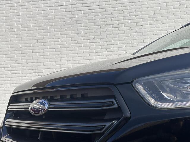 Ford KUGA 1.5 EcoBoost ST Line / Trekhaak / 1800KG trekgewicht / Navigatie / Stoelverwarming / voorruit verwarming / Parkeerassistent / Apple Carplay & Android Auto / Elektrische achterklep /