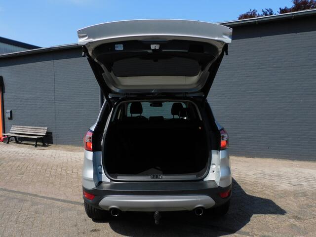 Ford KUGA 1.5 EcoBoost Titanium TOPSTAAT! DEALER ONDERHOUDEN! APPLE CARPLAY/ ANDROID! NAVI! CRUISE! CLIMA! LM VELGEN! TREKHAAK!