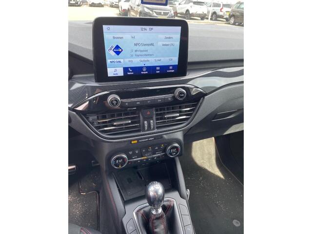 Ford KUGA 1.5 EcoBoost ST-Line 150pk | Winter Pack | Camera | Navigatie | Rode remklauwen