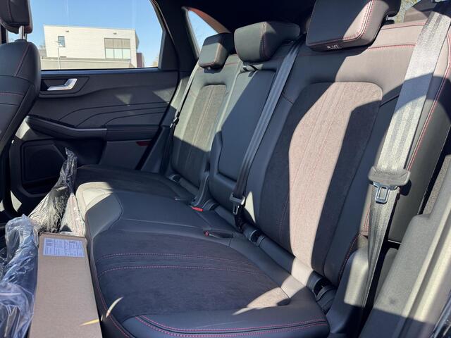 Ford KUGA 2.5 PHEV ST-Line X 243pk | Panoramadak + Technology Pack + Winter Pack + Wegklapbare trekhaak + 19 inch lichtmetalen velgen | Agate black | 2.100 kg trekgewicht