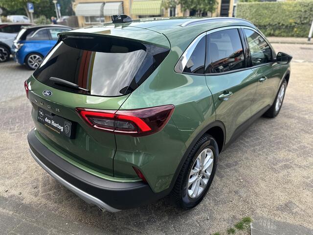 Ford KUGA 1.5 EcoBoost Titanium Nieuw model/HUD/Stoel-stuur verwarming/ECC/Camera.