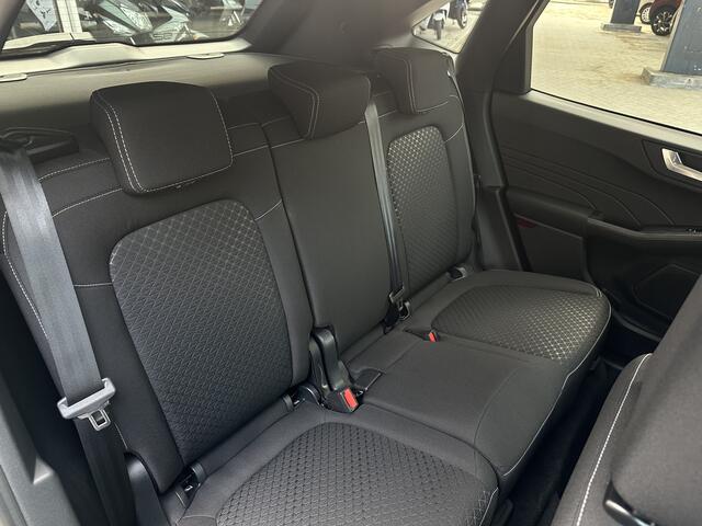 Ford KUGA 1.5 EcoBoost Titanium Nieuw model/HUD/Stoel-stuur verwarming/ECC/Camera.