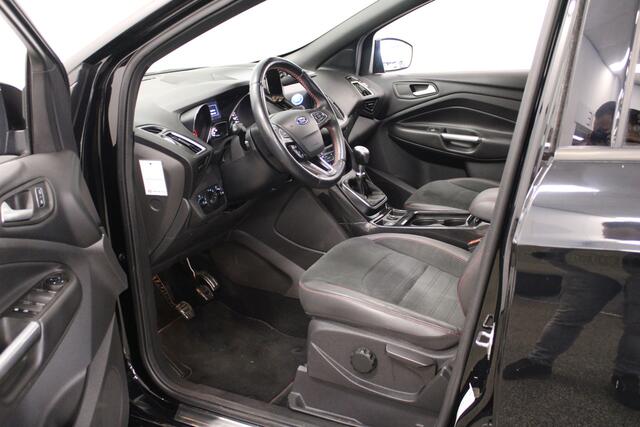 Ford KUGA 1.5 EcoBoost ST Line Pano|Winterpakket|Trekhaak
