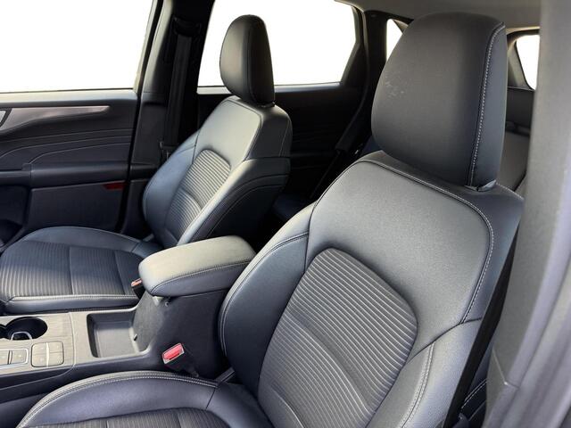 Ford KUGA 2.5 PHEV Titanium X , Afn. trekhaak, 4WD!