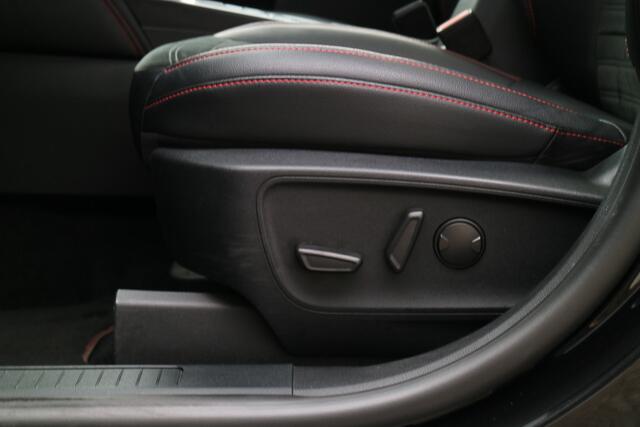 Ford KUGA 2.5 PHEV ST-Line X | Panorama | Camera | Compleet! |