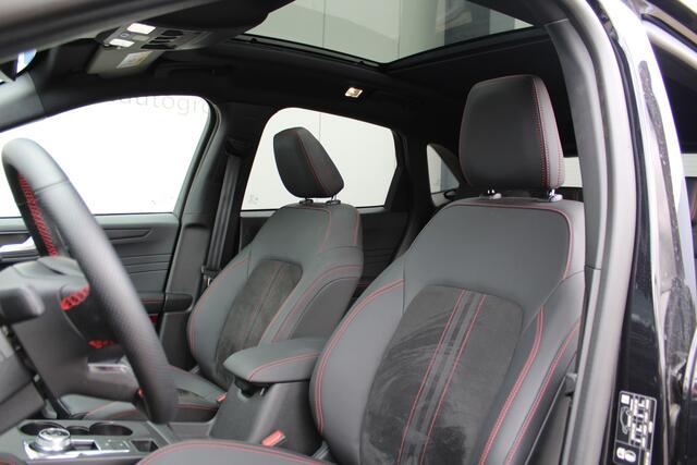 Ford KUGA 2.5-243pk PHEV ST-Line X. Nieuwste model ! Van ¤. 54.937,- voor ¤. 44.450,- ! Trekgewicht van 2.100kg ! Schuif / kanteldak Elektrisch inklapbare Trekhaak, vooruit, stuur, stoelverwarming V+A, 360 Camera, HUB, Apple/Androidauto, Elektrisch verstelbare sto
