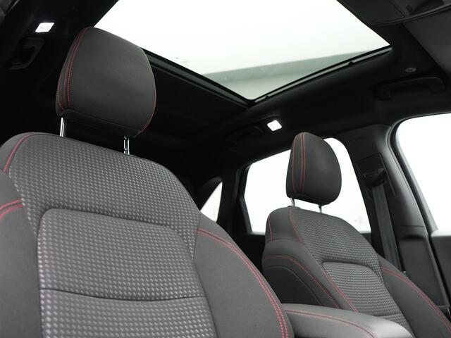 Ford KUGA 2.5 ST-Line Plug In Hybrid 225pk Dealer O.H PHEV | Panodak | Head Up | Adaptive Cruise | 360 Camera | Verwarmde Sportstoelen & Sportstuur | Apple Carplay | Navigatie | Keyless | Virtual | DAB |