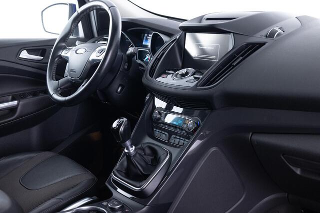 Ford KUGA 1.5 Titanium Styling Pack | TREKHAAK | DEALER ONDERHOUDEN | NED.AUTO | 2000KG TREKGEWICHT | HALF LEDER/STOF | EL. A.KLEP | ROOFRAILS | A.CAMERA | PARKEERSENSOREN V+A |