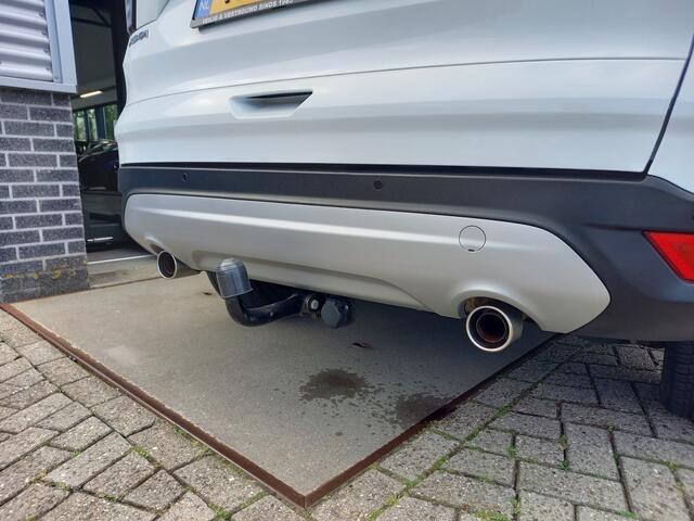 Ford KUGA 1.5 EcoBoost Trend Ultimate - TREKHAAK 1800KG - PDC - STOEL/STUUR VERWARMING - AIRCO - CRUISE -